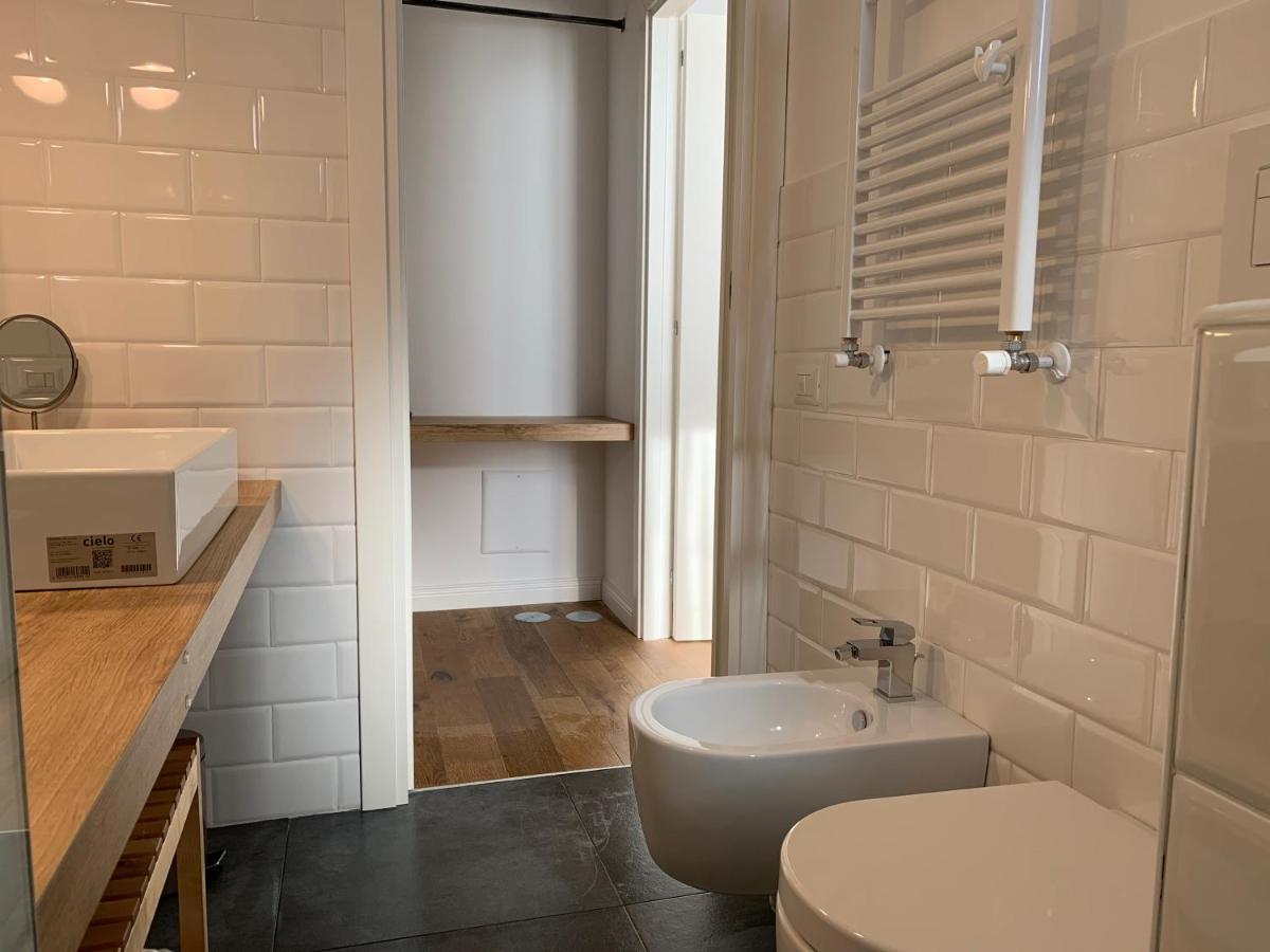 The Quality Apartment Napoli Exterior foto